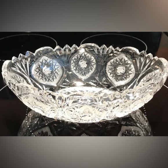 Vintage Crystal Salad Bowl - Picture 2 of 10